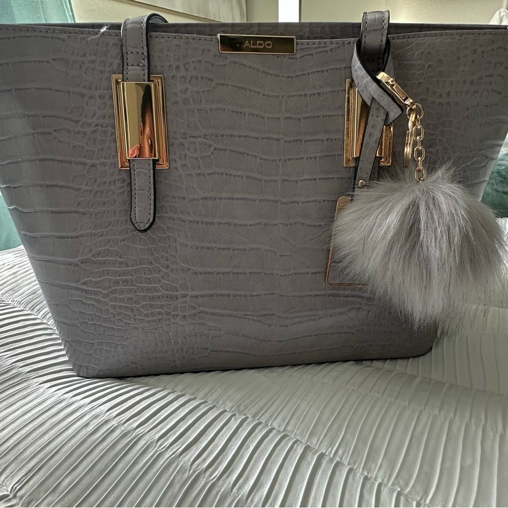🔥 Lavender Aldo Purse with charm